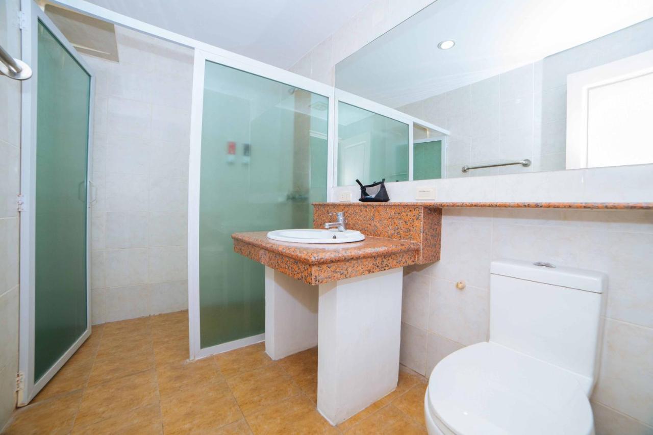 Reddoorz Premium @ Korea Town Angeles City Exteriér fotografie